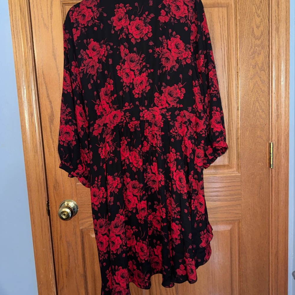 Floral Black and Red